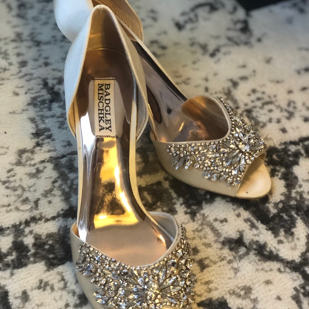 Badgley Mischka Candance Size 8